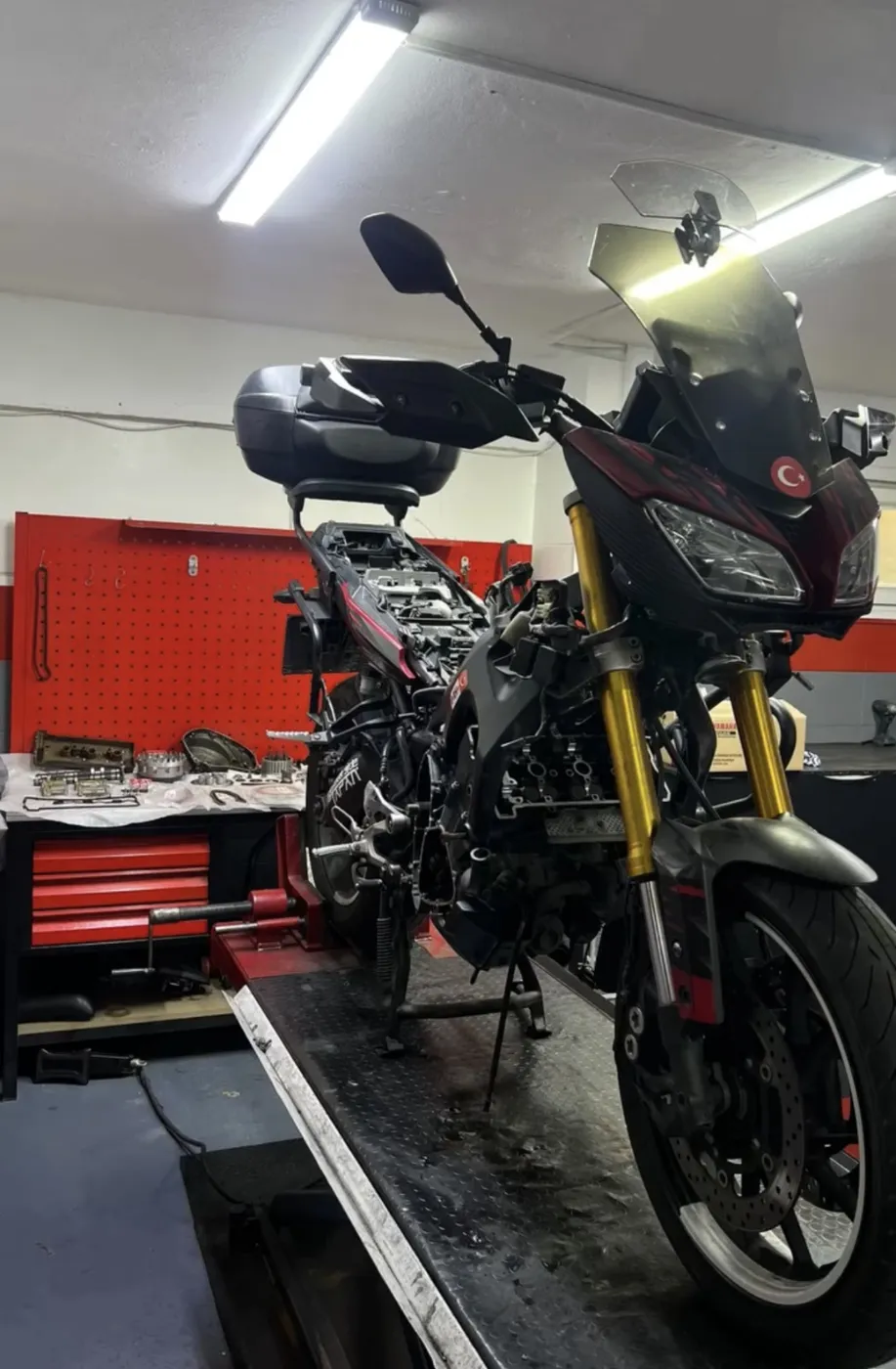 Söküm sonrası hasar tespiti yapılan Yamaha Tracer
